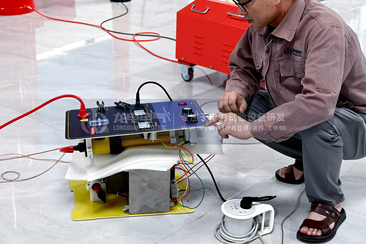 武漢龍電電氣工程師生產(chǎn)調(diào)試